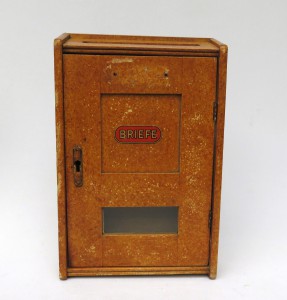 BB15 - Briefkasten Art Deco, Holz