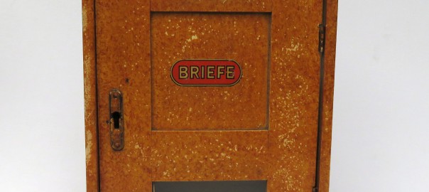 BB15 - Briefkasten Art Deco, Holz