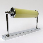 W11 - Wandleuchte, Art Deco, verchromt, beiger Überfangglasschirm