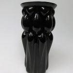 BV8 - Vase, Frankreich, Art Deco, schwarzes Glas (Manganglas) in einer amorphen Form