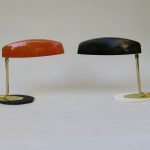 SK59 - 1 Paar kleine Tischleuchten 60er Jahre, Kaiser-Leuchten Neheim-Hüsten, Messing, Metall schwarz, orange und beige lackiert