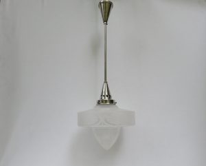 D58 - Deckenleuchte, Jugendstil, vernickelt, satiniertes Glas mit geätztem Dekor
