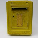 BB24 - großer Briefkasten, 60er Jahre, Frankreich, Gußeisen, nachlackiert, unrestauriert