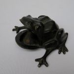 BS3 - Frosch, Eisenguß - zu verwenden als Briefbeschwerer, für Büroklammern, etc., Art Deco