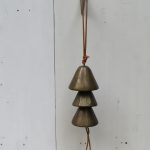 BB36 - Türglocke, 70er Jahre, Bronzeguß, Leder