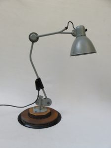 KM19 - Maschinenleuchte, Reif, 60er Jahre, Bakelitschirm, Metall