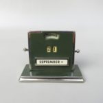 BS76 - ewiger Kalender, Art Deco, Bauhaus, Jakob Maul, waldgrün, verchromt