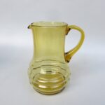 K150 - Wasserkrug, Art Deco, Glas amberfarben, mundgeblasen