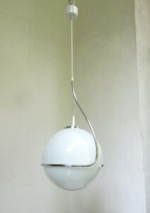 D30 - Deckenleuchte "Saturnring", 70er Jahre, Space Age, Überfangglas, verchromt