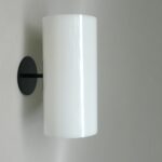 W267 - minimalistische Wandleuchte, 60er Jahre, Huco AG Schweiz, Plexiglas, Metall schwarz