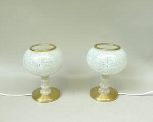 T233 - 1 Paar zierliche, elegante Tischleuchten, 70er Jahre, Doria, Lampenschirme Glas, Aluminium goldfarben eloxiert