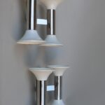 W277 - 1 Paar Wandleuchten, Cosack, Space Age, 70er Jahre, weiß, verchromt