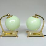 NP144 - 1 Paar Nachttischleuchten, Bauhaus-Ära, Deutschland, Messing, Überfangglasschirm grün 